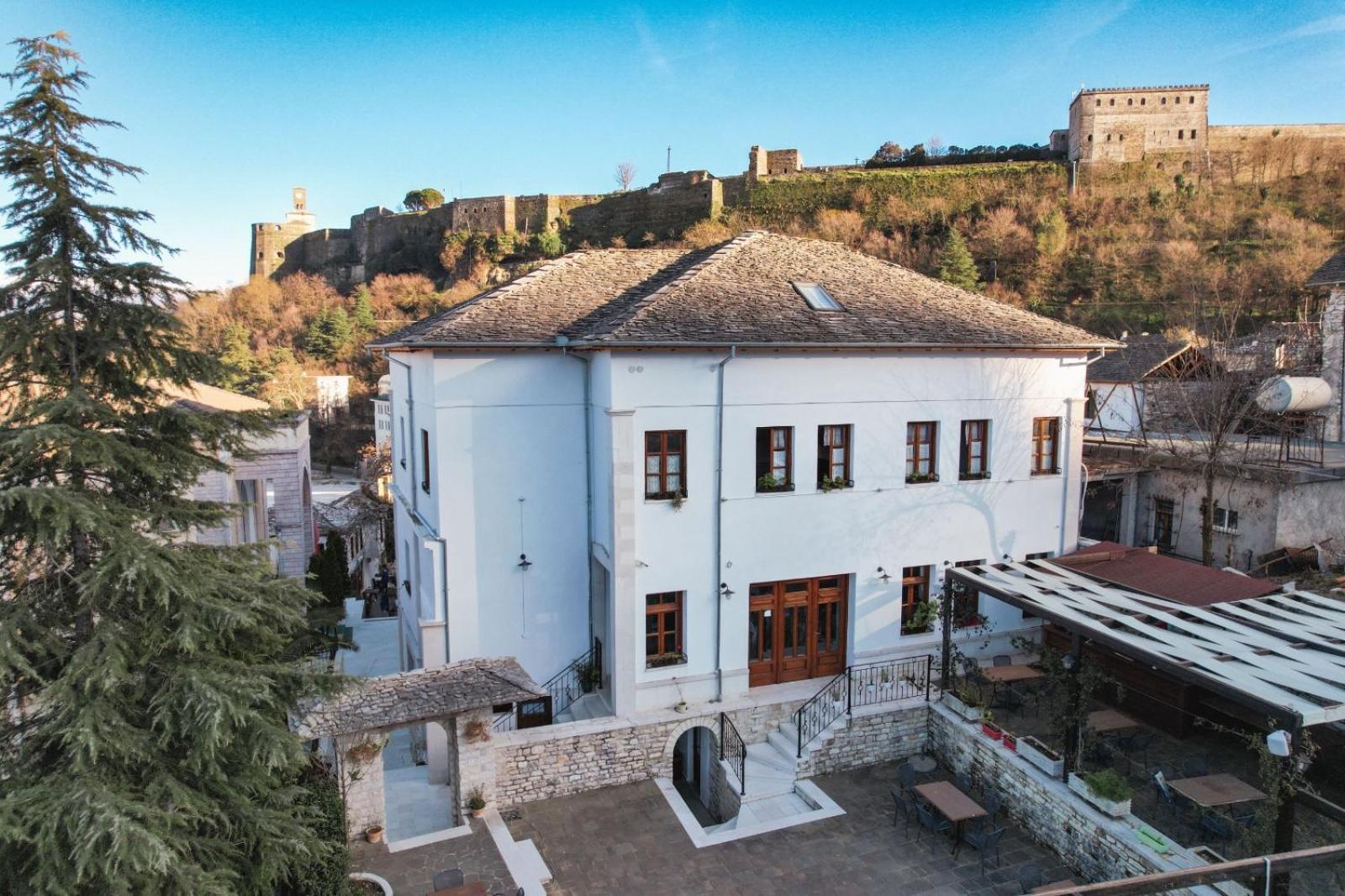 Hotel Bineri Gjirokaster Exterior photo